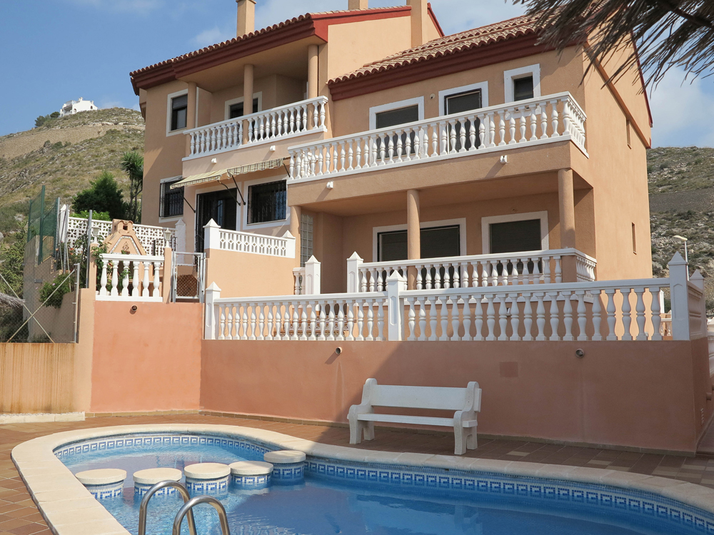 Villas for sale in Spain