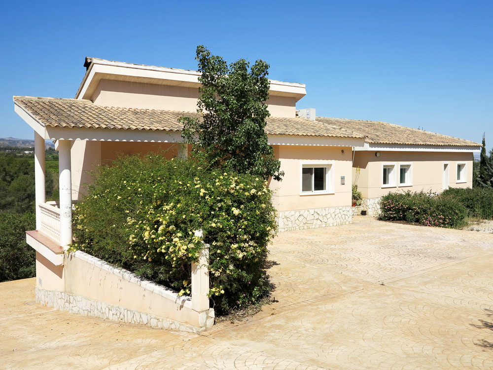 Desirable villa for sale in Alberic, Valencia – 019810SOLD