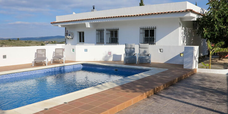 Large, modern villa for sale in Catadau Valencia – Ref: 022949