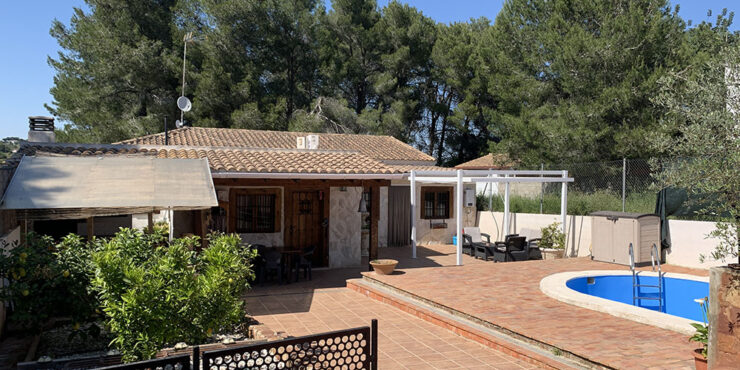 Rustic style cottage for sale near Monserrat, Valencia – 022954