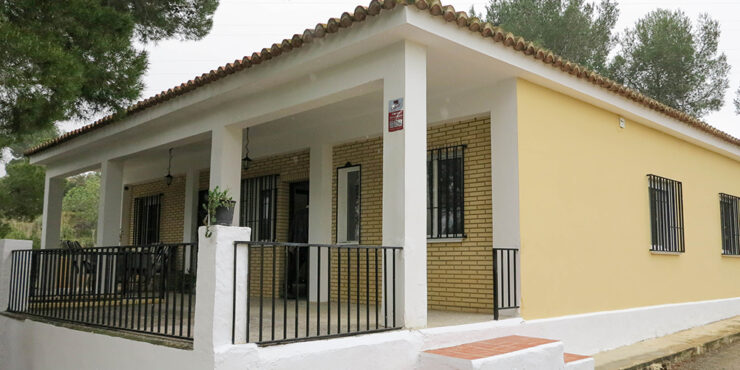 Large villa for sale with a private location in Monserrat, Valencia – 022961