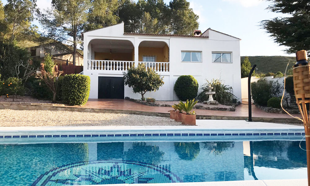 Mediterranean villa for sale in Macastre Valencia – Ref: 022741