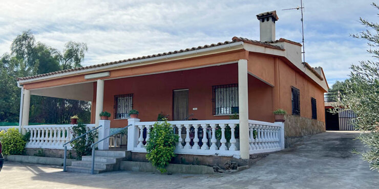 Desirable villa for sale in Monserrat, Valencia with garage – 022976