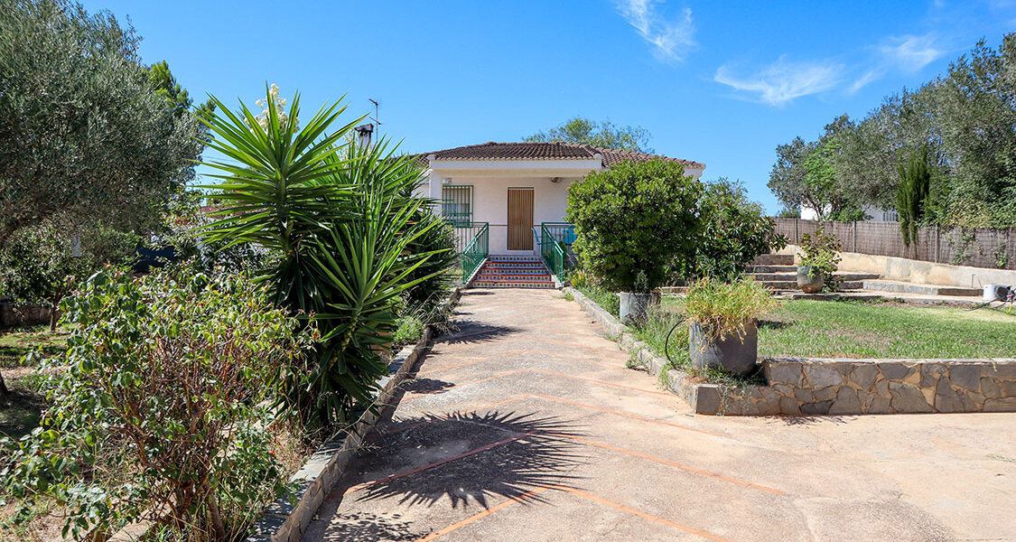 Residential villa, full of charm for sale near Monserrat, Valencia – 022980