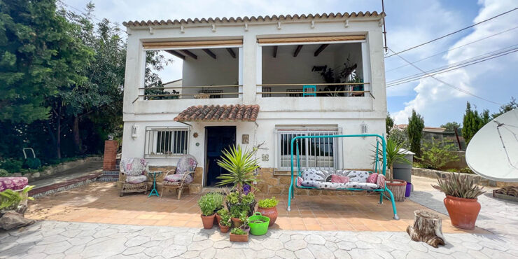 Villa for sale in Catadau with distant sea views – 0230151SOLD