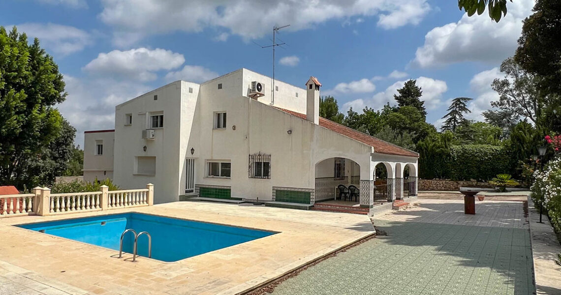 Large villa for sale on the desirable San Cristobal urbanisation in Alberic – 0230155