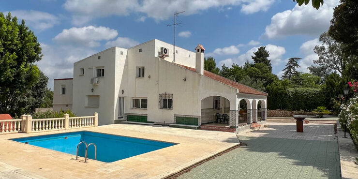 Large villa for sale on the desirable San Cristobal urbanisation in Alberic – 0230155