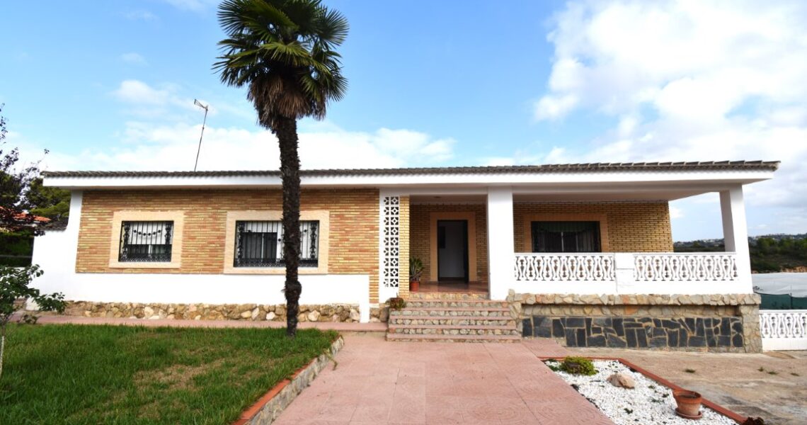 Villa for sale on urbanisation Masia Pavia, Torrent, Valencia – 0240203Reduced