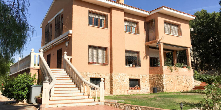 Large villa for sale in Cumbres de Calicanto, Torrent – 016648Hot Property