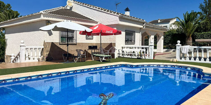 Desirable villa for sale in the charming town of Turis, Valencia – 0240223Hot Property