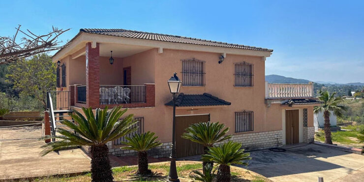 Large five-bedroom villa for sale in Montroy, Valencia – 0250242