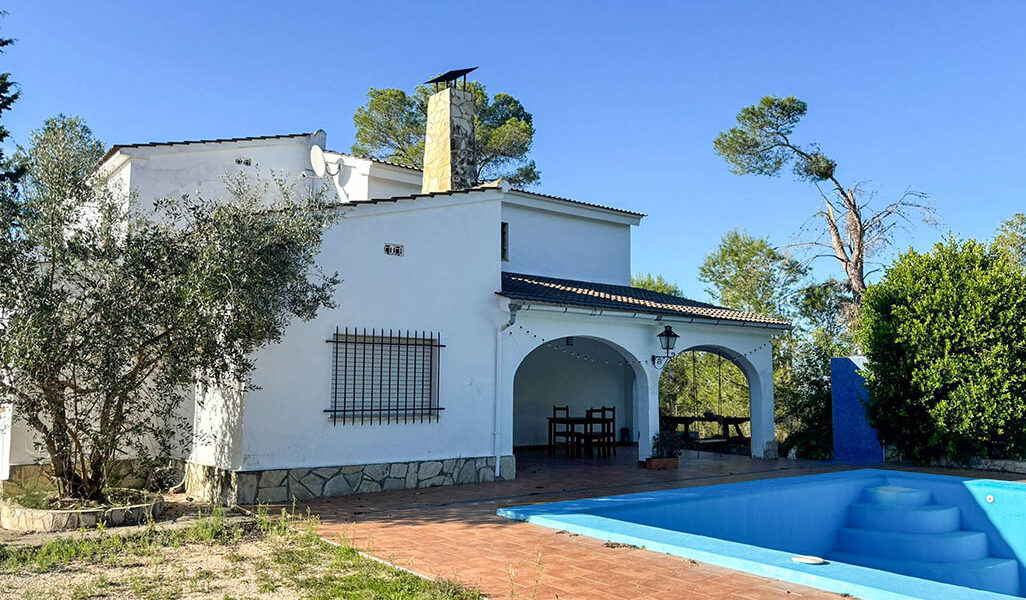 Villa for sale on the outskirts of the pretty town of Barxeta, Gandia – 0250266