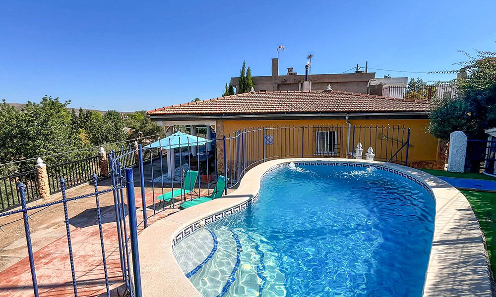 Rustic villa full of charm for sale in Torrent, Valencia – 0250278