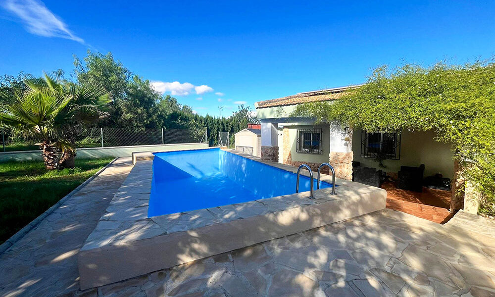 Immaculate 3 bedroom villa for sale in Cheste, Valencia – 0250283 Immaculate 3 bedroom villa for sale in Cheste, Valencia – 0250283