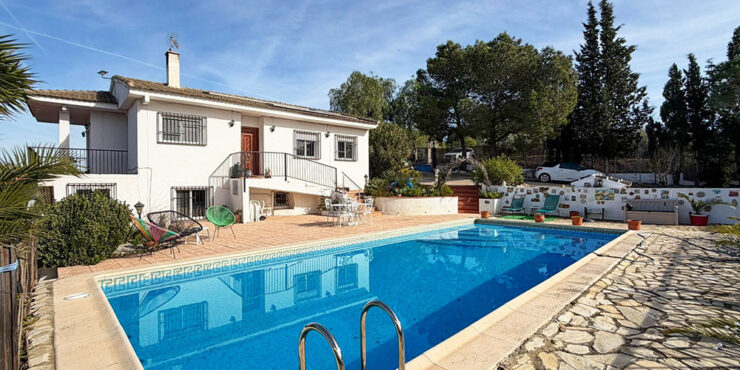 Impressive villa for sale in Turis, Valencia – 0260291