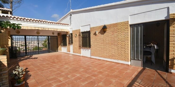 Villa for sale in Montserrat on an urbanisation close to town – 0260321